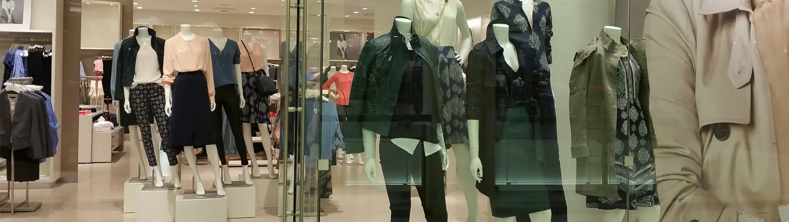 Butikstädning. Städning av butik eller affär.