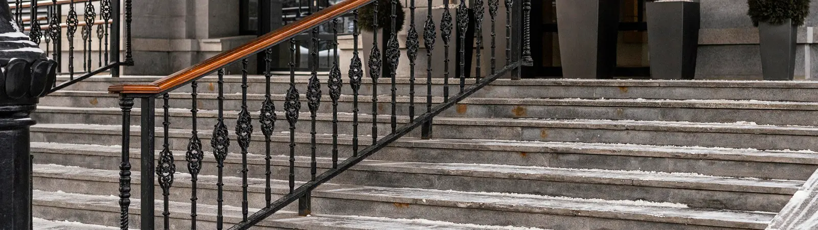 BRF - Städning. Städning av trappuppgång och entré. 